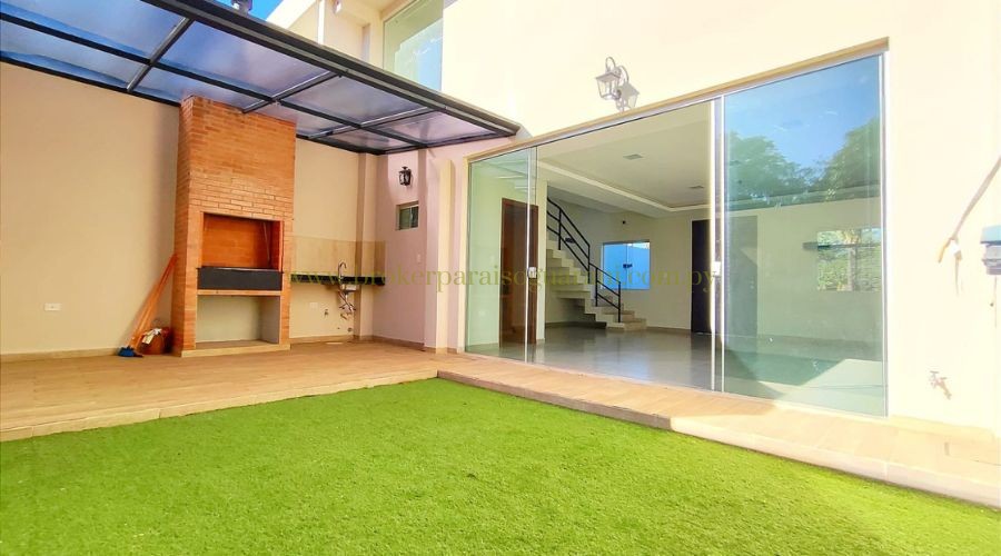 foto_DUPLEX estilo vanguardista de 3 dormitorios y 2 cocheras en Laurelty - Luque